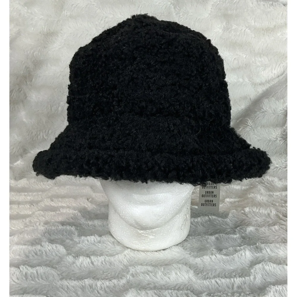 Urban Outfitters OS Black‎ Teddy Bear Faux Fur Adjustable Lined Bucket Hat